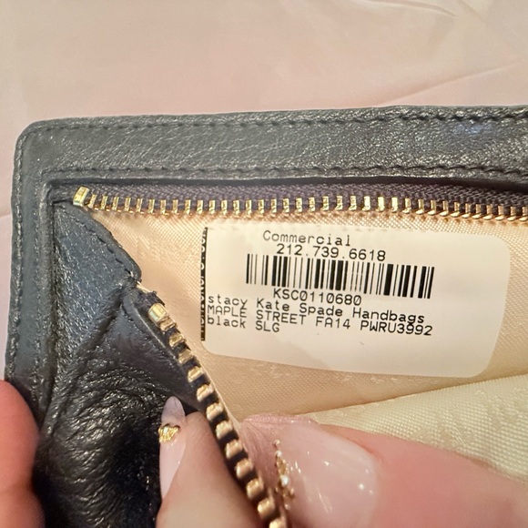 NWOT Kate Spade Maple St Stacy Black/Gold Pebbled Leather Bi-Fold Wallet $198 - Picture 5 of 7